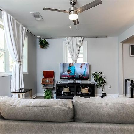 West End Bungalow Perfect To Work, Play, & Escape アトランタ エクステリア 写真