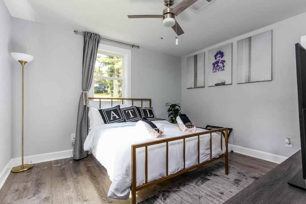 West End Bungalow Perfect To Work, Play, & Escape アトランタ エクステリア 写真